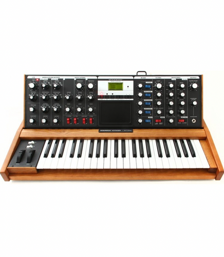 MiniMoog Voyager